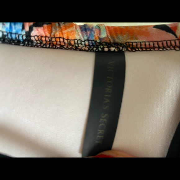 Victoria secret bikini top - Picture 3 of 4